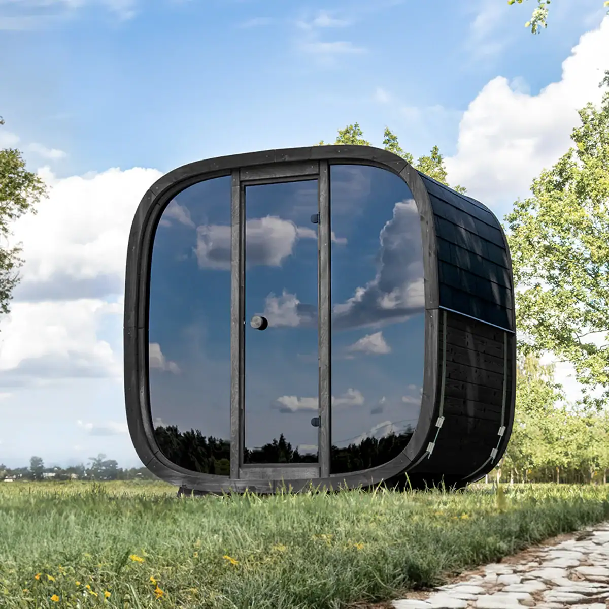 ‘Black Cube’ Indoor & Outdoor Sauna